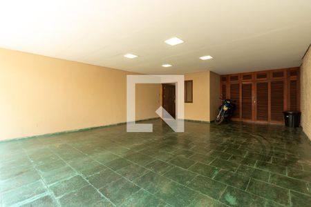Casa de condomínio para alugar com 350m², 4 quartos e 4 vagasGaragem