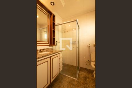 Casa de condomínio para alugar com 350m², 4 quartos e 4 vagasBanheiro 2