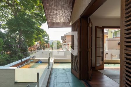Casa de condomínio para alugar com 350m², 4 quartos e 4 vagasVaranda da Suíte