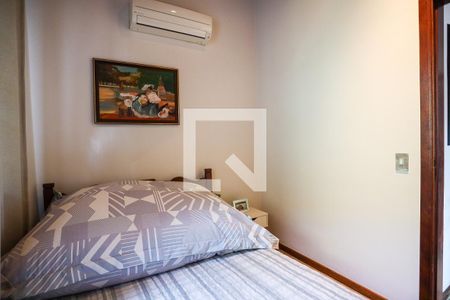 Casa de condomínio para alugar com 350m², 4 quartos e 4 vagasQuarto de hóspedes