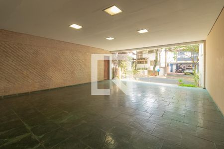 Casa de condomínio para alugar com 350m², 4 quartos e 4 vagasGaragem