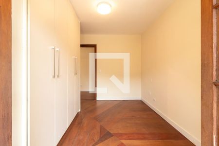 Casa de condomínio para alugar com 350m², 4 quartos e 4 vagasQuarto 2