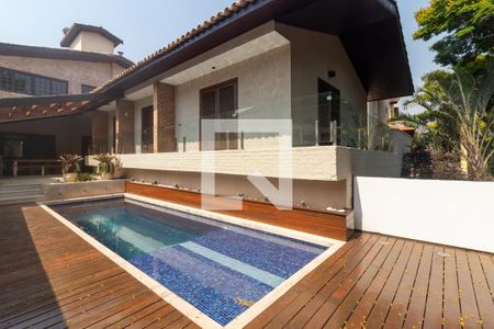 Casa de condomínio para alugar com 350m², 4 quartos e 4 vagasÁrea comum - Piscina