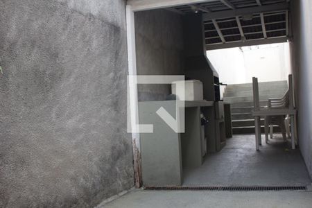 Casa de condomínio para alugar com 156m², 3 quartos e 2 vagas Casa de condomínio para alugar com 156m², 3 quartos e 2 vagasChurrasqueira