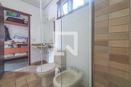 Casa de condomínio para alugar com 320m², 5 quartos e 4 vagas Casa de condomínio para alugar com 320m², 5 quartos e 4 vagasBanheiro 3