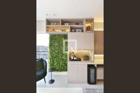 Sala de apartamento à venda com 2 quartos, 74m² em Caxingui, São Paulo