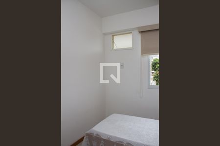 Apartamento à venda com 79m², 3 quartos e 1 vagaQuarto 02