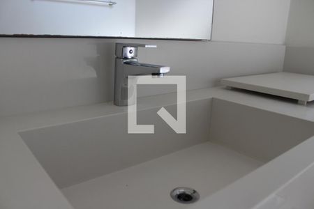 Apartamento à venda com 68m², 2 quartos e 2 vagasBanheiro do Quarto 2