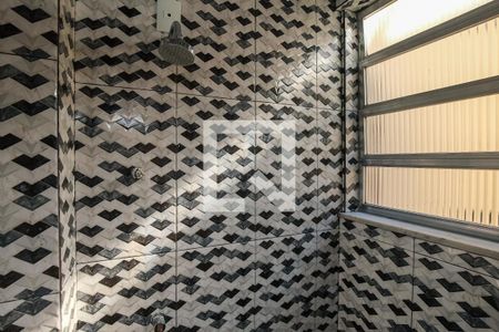 Apartamento para alugar com 70m², 2 quartos e sem vagaBanheiro de serviço