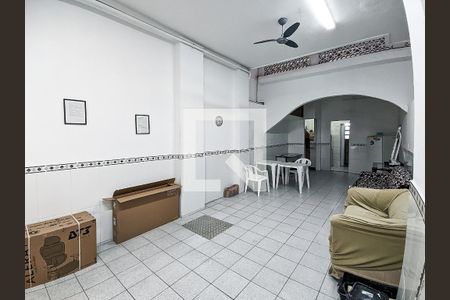 Apartamento para alugar com 70m², 2 quartos e sem vagaÁrea comum - Salão de festas