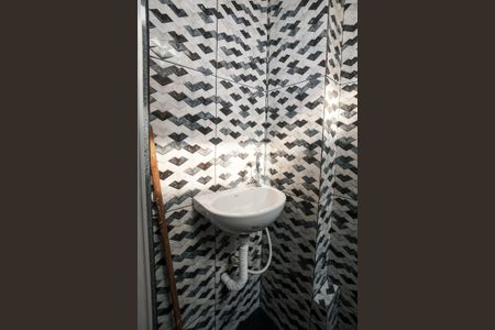 Apartamento para alugar com 70m², 2 quartos e sem vagaBanheiro de serviço
