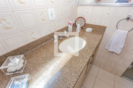 Apartamento para alugar com 180m², 4 quartos e 2 vagasBanheiro da Suíte