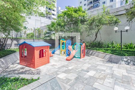 Apartamento para alugar com 180m², 4 quartos e 2 vagasÁrea comum - Playground