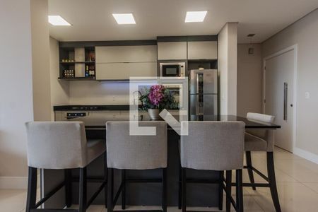 Apartamento para alugar com 147m², 3 quartos e 3 vagas Apartamento para alugar com 147m², 3 quartos e 3 vagasCozinha