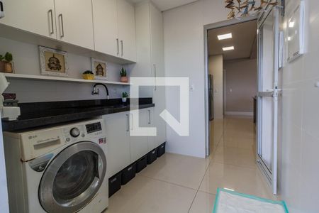 Apartamento para alugar com 147m², 3 quartos e 3 vagas Apartamento para alugar com 147m², 3 quartos e 3 vagasÁrea de Serviço