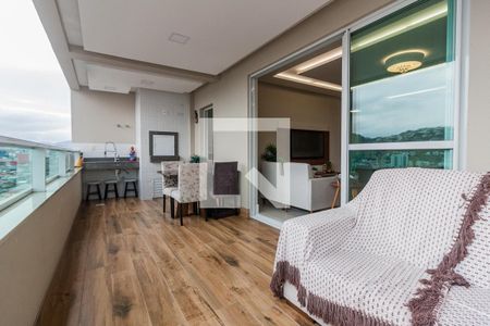 Apartamento para alugar com 147m², 3 quartos e 3 vagas Apartamento para alugar com 147m², 3 quartos e 3 vagasVaranda