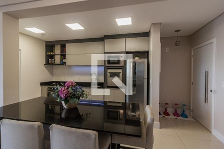 Apartamento para alugar com 147m², 3 quartos e 3 vagas Apartamento para alugar com 147m², 3 quartos e 3 vagasCozinha