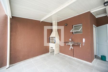 Apartamento à venda com 45m², 2 quartos e sem vaga Apartamento à venda com 45m², 2 quartos e sem vagaChurrasqueira
