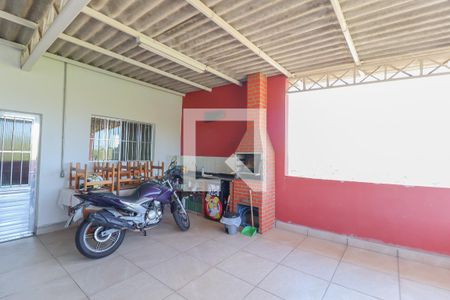 Casa à venda com 170m², 3 quartos e 3 vagasGaragem