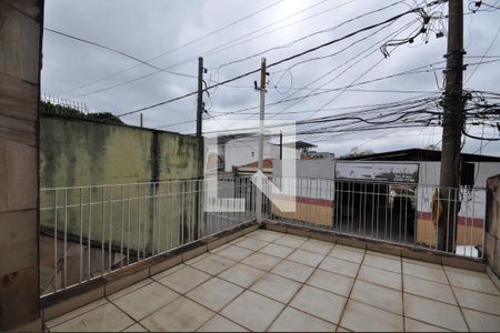 Varanda de casa à venda com 2 quartos, 110m² em Vila Constança, São Paulo