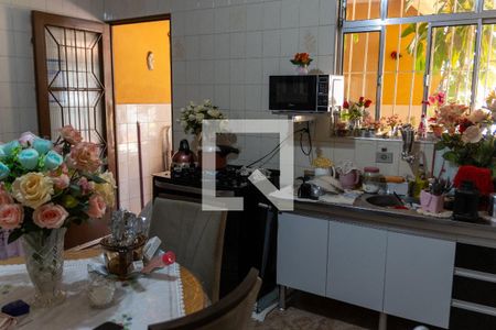 Casa à venda com 130m², 3 quartos e 5 vagas Casa à venda com 130m², 3 quartos e 5 vagasCozinha