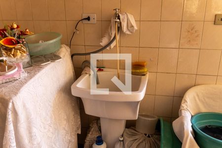 Casa à venda com 130m², 3 quartos e 5 vagas Casa à venda com 130m², 3 quartos e 5 vagasLavanderia