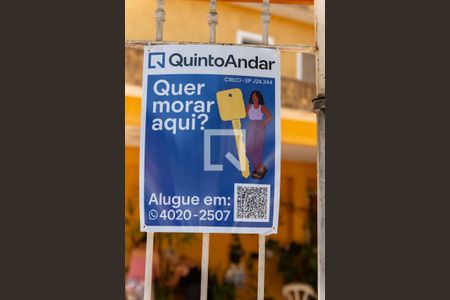 Casa à venda com 130m², 3 quartos e 5 vagas Casa à venda com 130m², 3 quartos e 5 vagasplaca