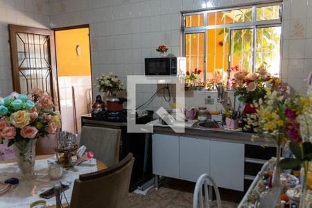 Casa à venda com 130m², 3 quartos e 5 vagas Casa à venda com 130m², 3 quartos e 5 vagasCozinha