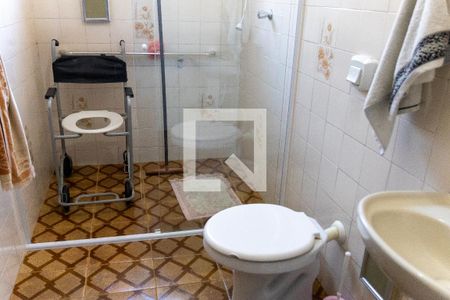 Casa à venda com 130m², 3 quartos e 5 vagas