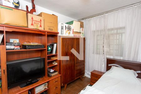 Casa à venda com 250m², 5 quartos e 2 vagas Casa à venda com 250m², 5 quartos e 2 vagasQuarto 2