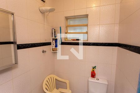 Casa à venda com 250m², 5 quartos e 2 vagas Casa à venda com 250m², 5 quartos e 2 vagasBanheiro