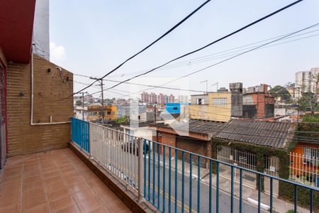 Casa à venda com 300m², 3 quartos e 4 vagas Casa à venda com 300m², 3 quartos e 4 vagasVaranda