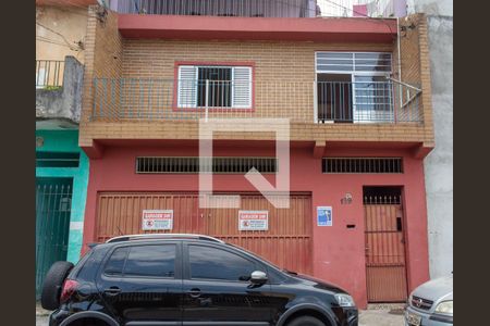 Casa à venda com 300m², 3 quartos e 4 vagas Casa à venda com 300m², 3 quartos e 4 vagasFachada