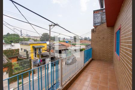 Casa à venda com 300m², 3 quartos e 4 vagas Casa à venda com 300m², 3 quartos e 4 vagasVaranda