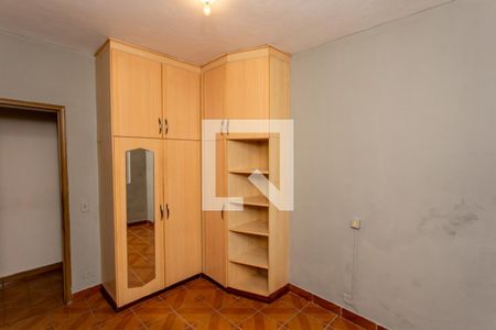 Casa à venda com 300m², 3 quartos e 4 vagas Casa à venda com 300m², 3 quartos e 4 vagasQuarto 2