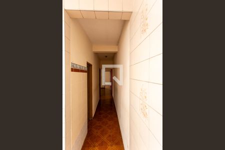 Casa à venda com 300m², 3 quartos e 4 vagas Casa à venda com 300m², 3 quartos e 4 vagasCorredor