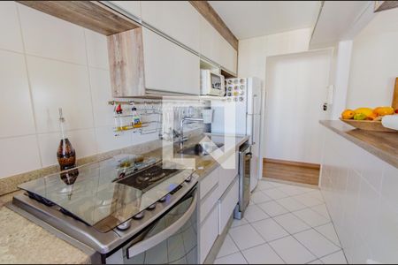 Apartamento para alugar com 75m², 2 quartos e 1 vagaCozinha