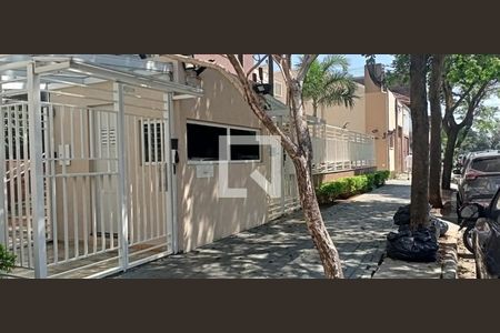 Apartamento para alugar com 75m², 2 quartos e 1 vagaFachada