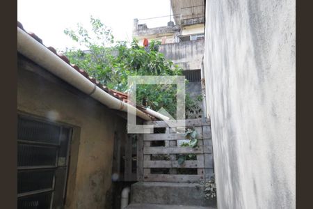 Casa à venda com 250m², 2 quartos e 2 vagasCorredores Externo