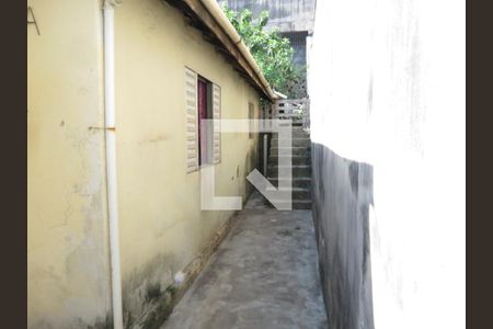 Casa à venda com 250m², 2 quartos e 2 vagasCorredores Externo