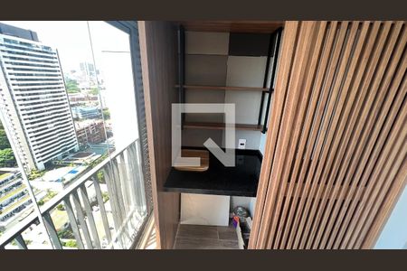 Apartamento para alugar com 70m², 2 quartos e 1 vaga Apartamento para alugar com 70m², 2 quartos e 1 vagaDetalhe da varanda