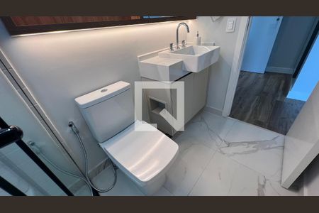 Apartamento para alugar com 70m², 2 quartos e 1 vaga Apartamento para alugar com 70m², 2 quartos e 1 vagaBanheiro da Suíte 1