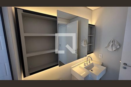 Apartamento para alugar com 70m², 2 quartos e 1 vaga Apartamento para alugar com 70m², 2 quartos e 1 vagaBanheiro da Suíte 2