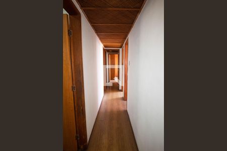Corredor de apartamento para alugar com 3 quartos, 90m² em Penha Circular, Rio de Janeiro