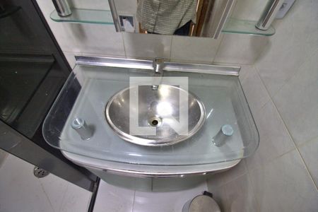 Apartamento à venda com 68m², 3 quartos e 2 vagasBanheiro