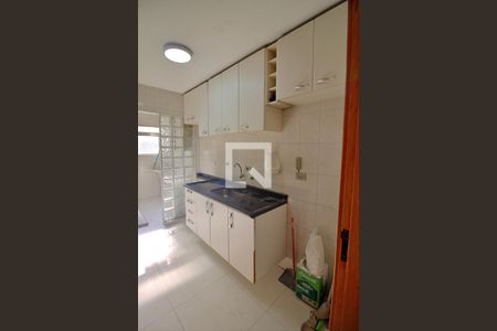 Apartamento à venda com 68m², 3 quartos e 2 vagasCozinha