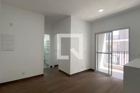 Sala de apartamento para alugar com 2 quartos, 52m² em Alphaville Empresarial, Barueri