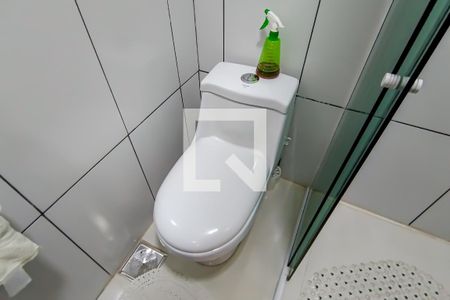 Casa de condomínio à venda com 290m², 4 quartos e 2 vagasBanheiro