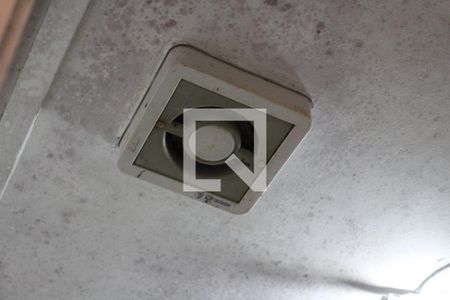 Apartamento à venda com 57m², 2 quartos e 1 vagaDetalhe do banheiro
