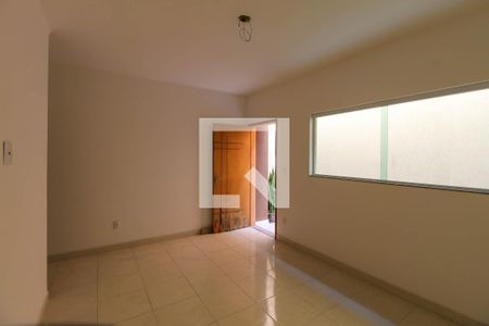 Sala de casa à venda com 2 quartos, 70m² em Água Rasa, São Paulo
